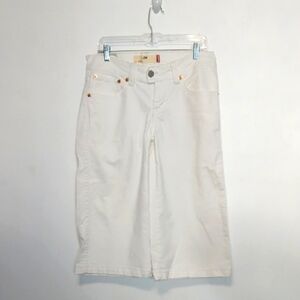 Levi's - White 542 Low Capri Length Jeans - Size 8